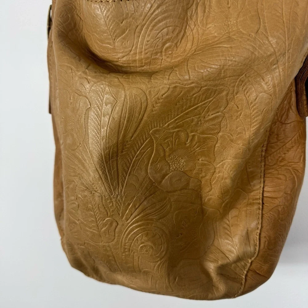 American Leather Co. Embossed Floral Flowers Tan Beige Shoulder Bag Purse